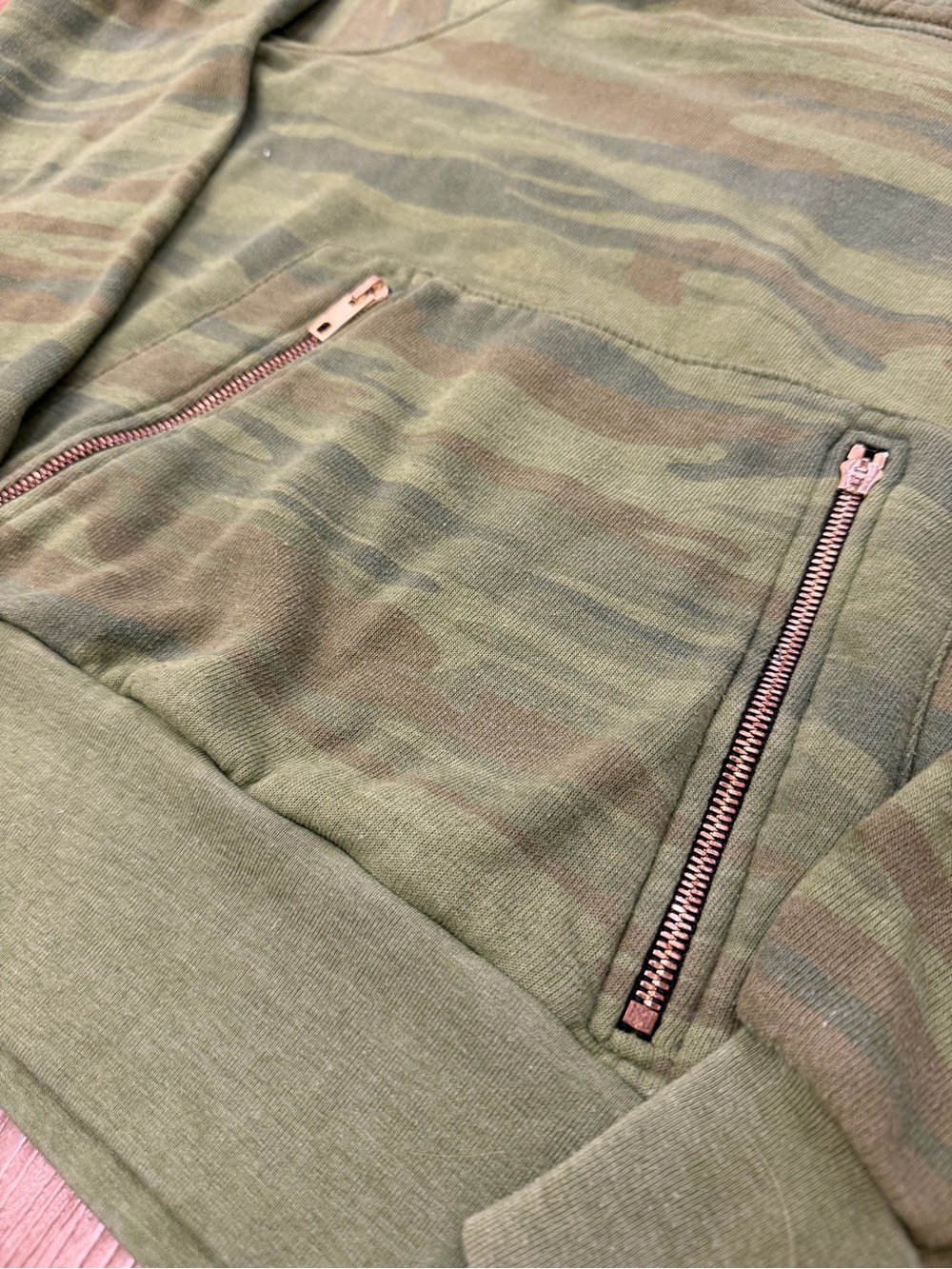 Aviator Nation Ninja Pullover Hoodie Camo Rainbow Logo - Picture 4 of 5